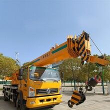 森源12噸汽車(chē)吊 油電兩用建筑農(nóng)用吊車(chē) 單板起重機(jī) 運(yùn)轉(zhuǎn)移動(dòng)靈活利強(qiáng)