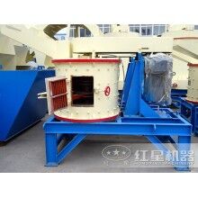 自行式沙石破碎機(jī)價(jià)格不貴，經(jīng)濟(jì)實(shí)惠ZQ82